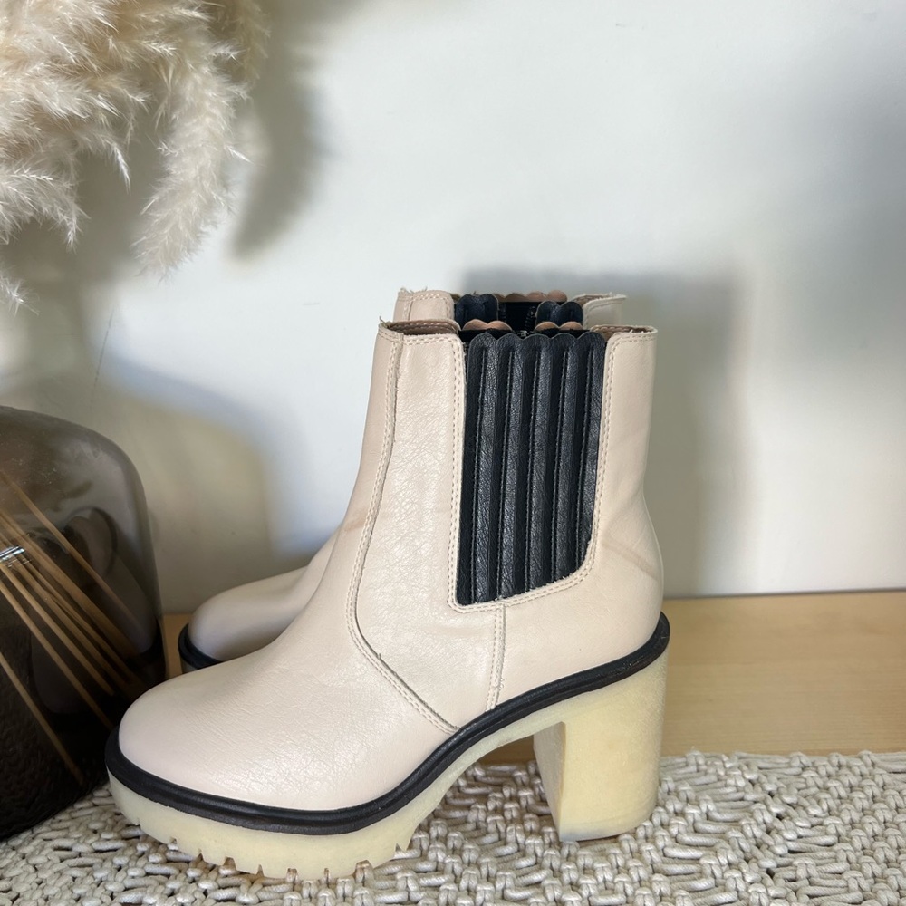 Oasis Society Boots
